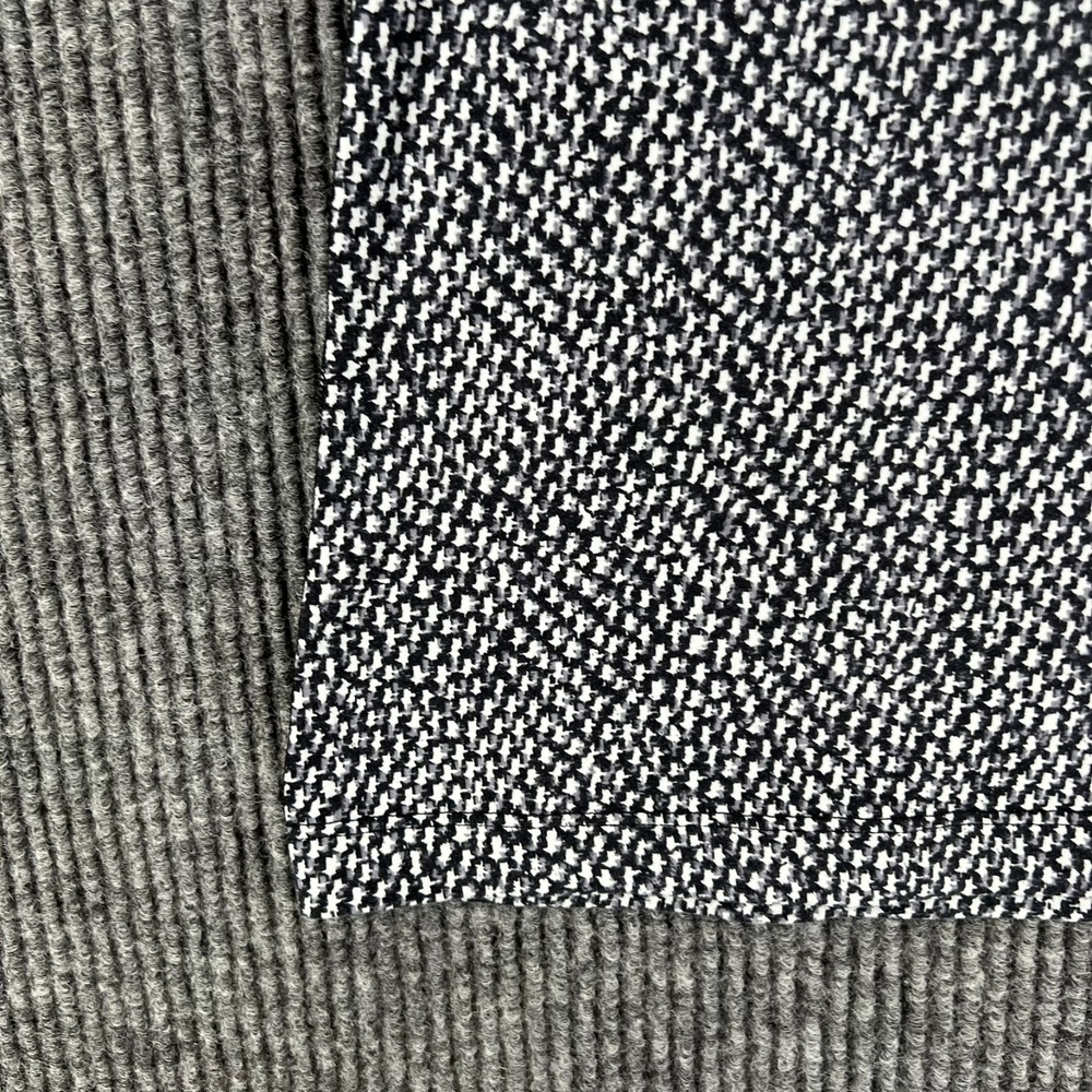 Lululemon Tank Top Shirt Womens Size XS Extra Small 4 Black White Geometric Gym - Picture 5 of 8